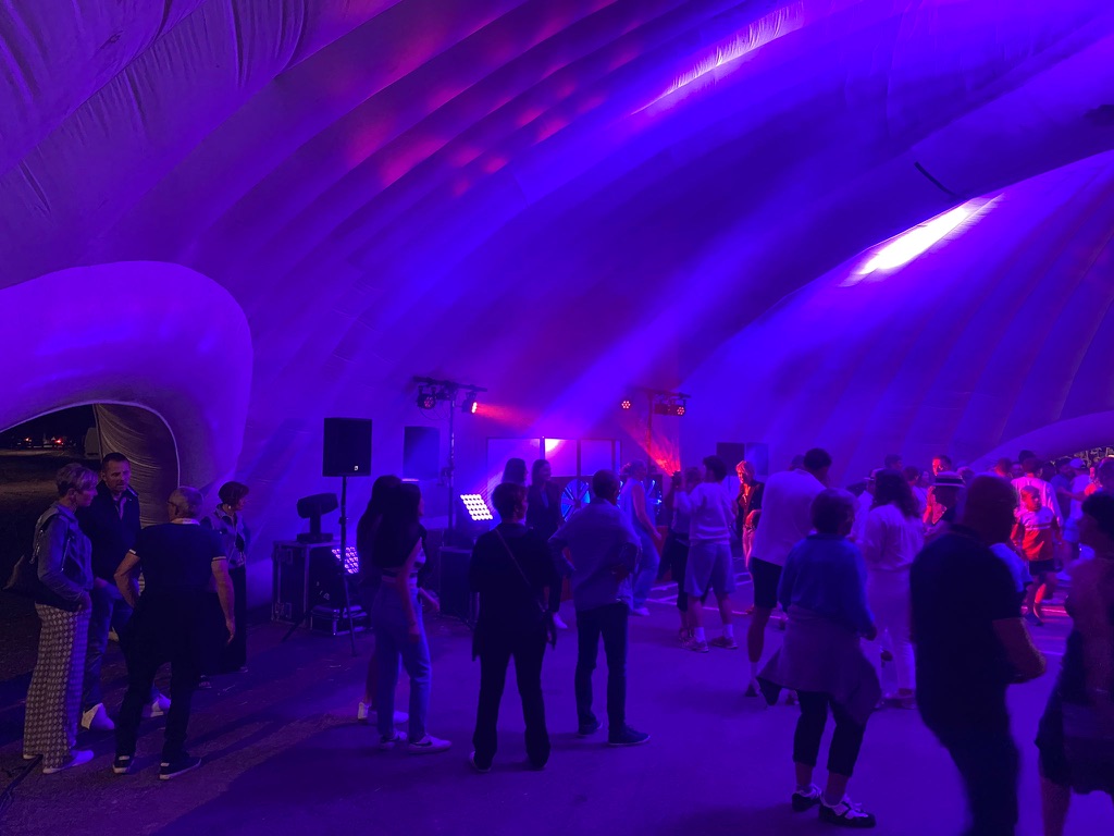La piste s’anime — photo Chatycov Events